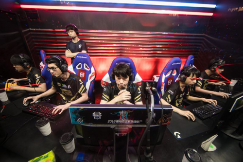 棋差一招 棋差一招